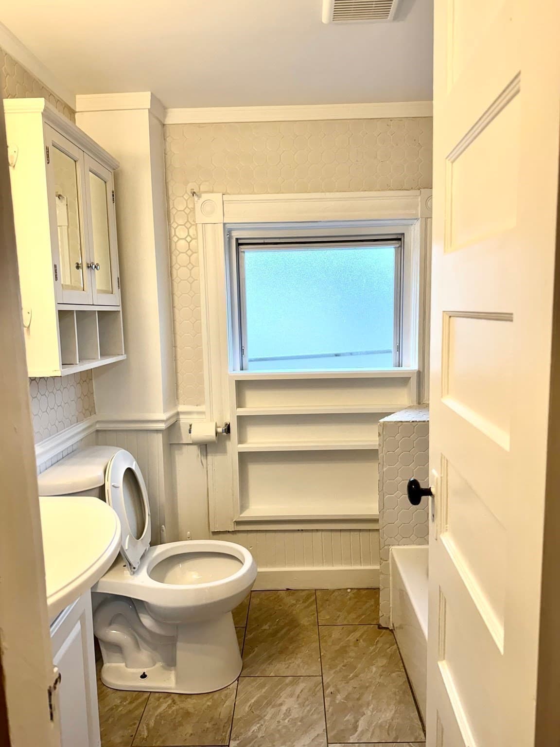 3 Family at 31-33 Hollingsworth St, Lynn MA 01902, Lynn, photo 9 of 40