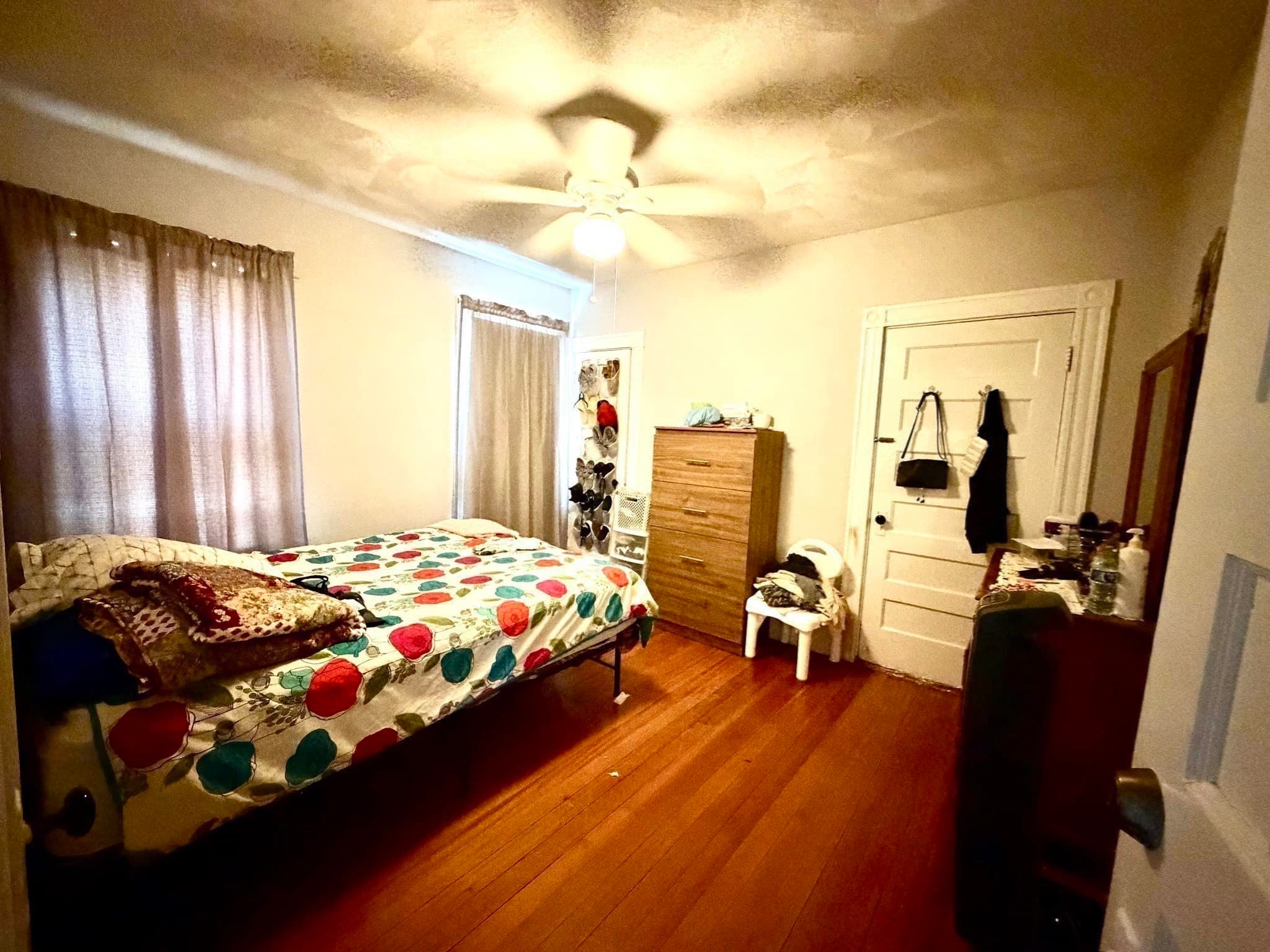 3 Family at 31-33 Hollingsworth St, Lynn MA 01902, Lynn, photo 18 of 40