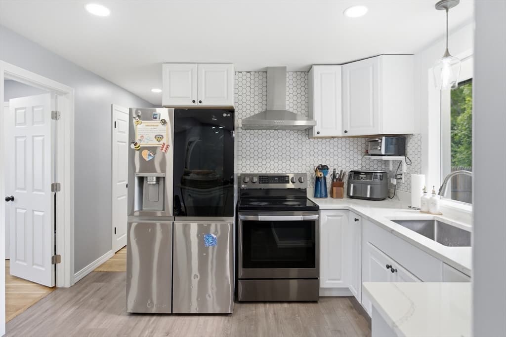 91 Bunkerhill Pkwy, West Boylston MA 01583 photo 3