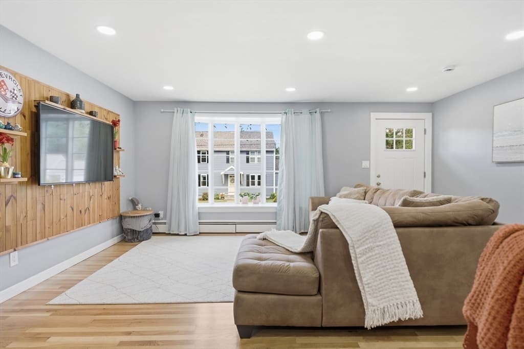 91 Bunkerhill Pkwy, West Boylston MA 01583 photo 10