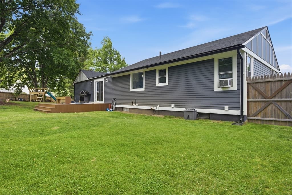 91 Bunkerhill Pkwy, West Boylston MA 01583 photo 29