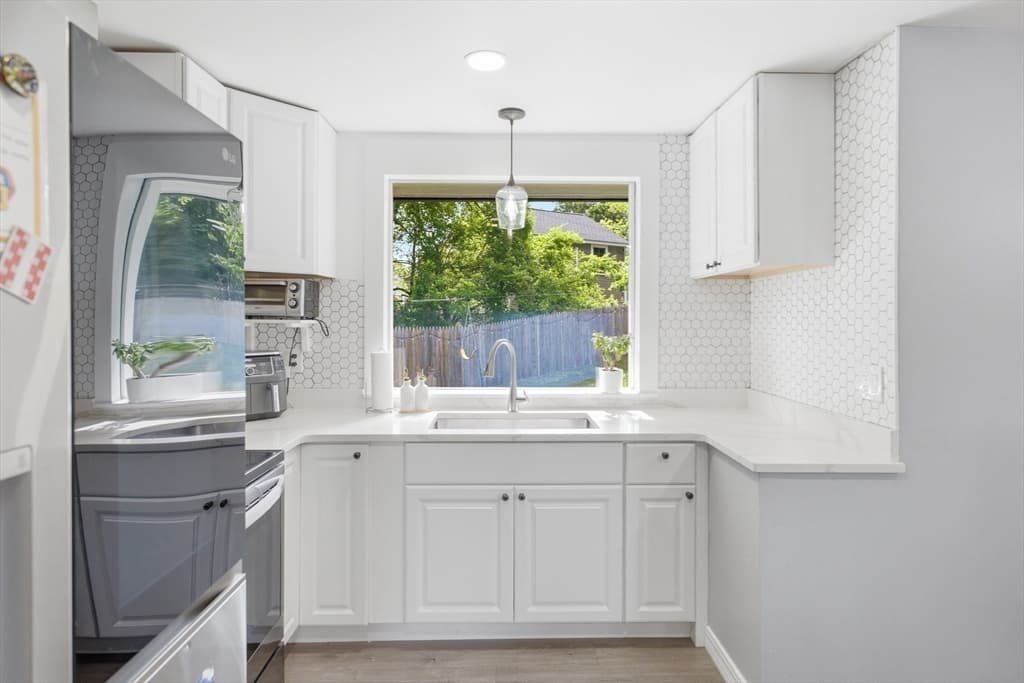 91 Bunkerhill Pkwy, West Boylston MA 01583 photo 4