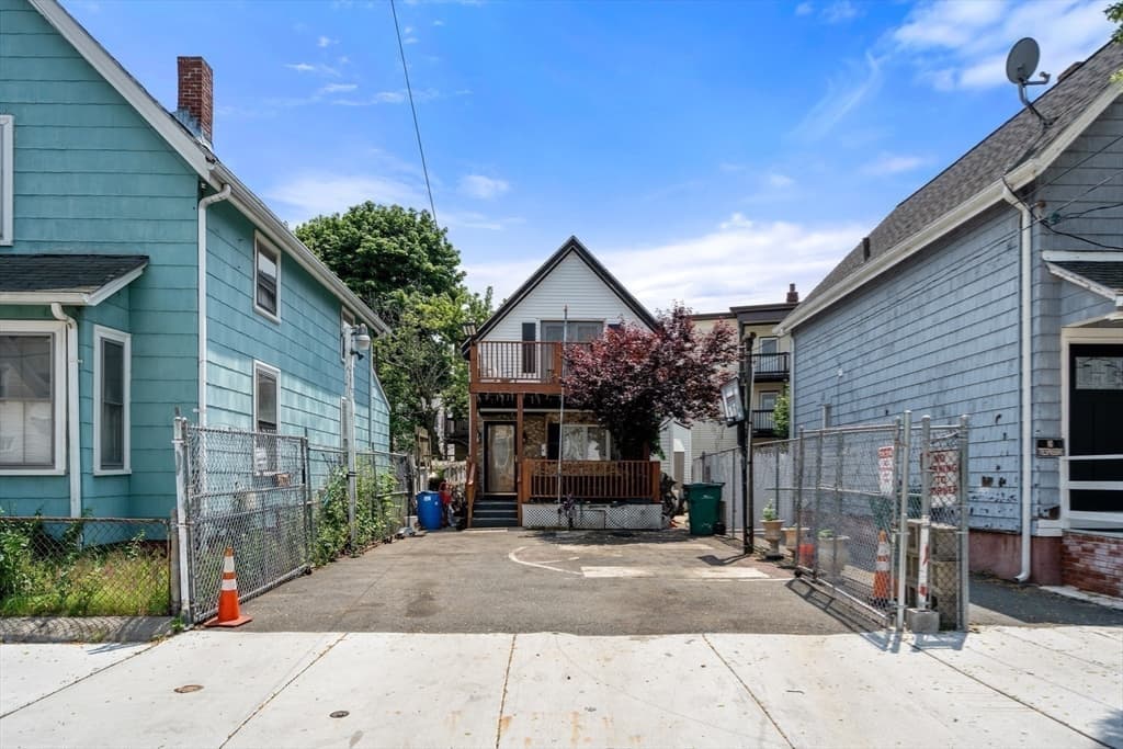 Single Family Residence at 24 Hathaway St, Lynn MA 01905, photo 16 of 16
