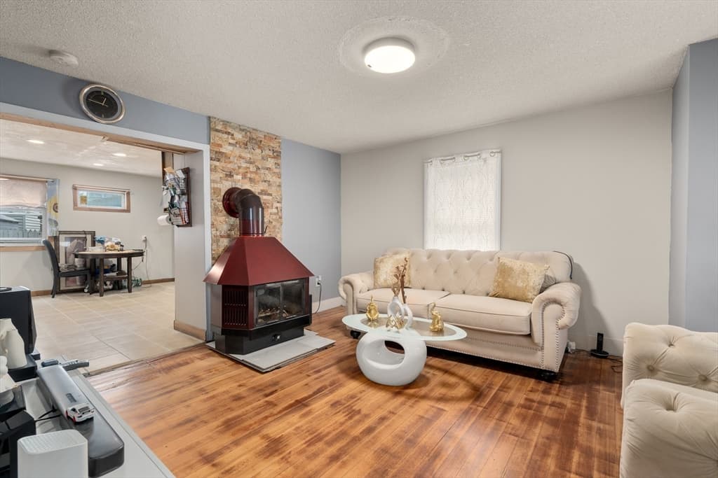 24 Hathaway St, Lynn MA 01905