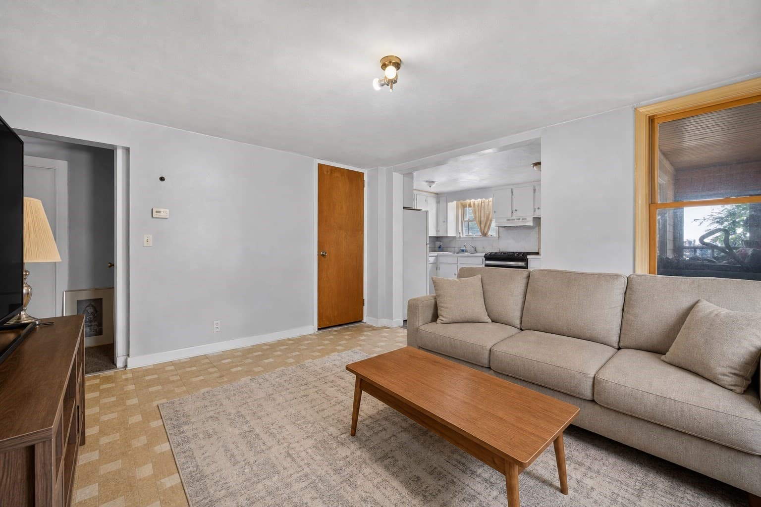 4 Family at 328-330 Cabot St, Beverly MA 01915, Beverly, photo 12 of 33