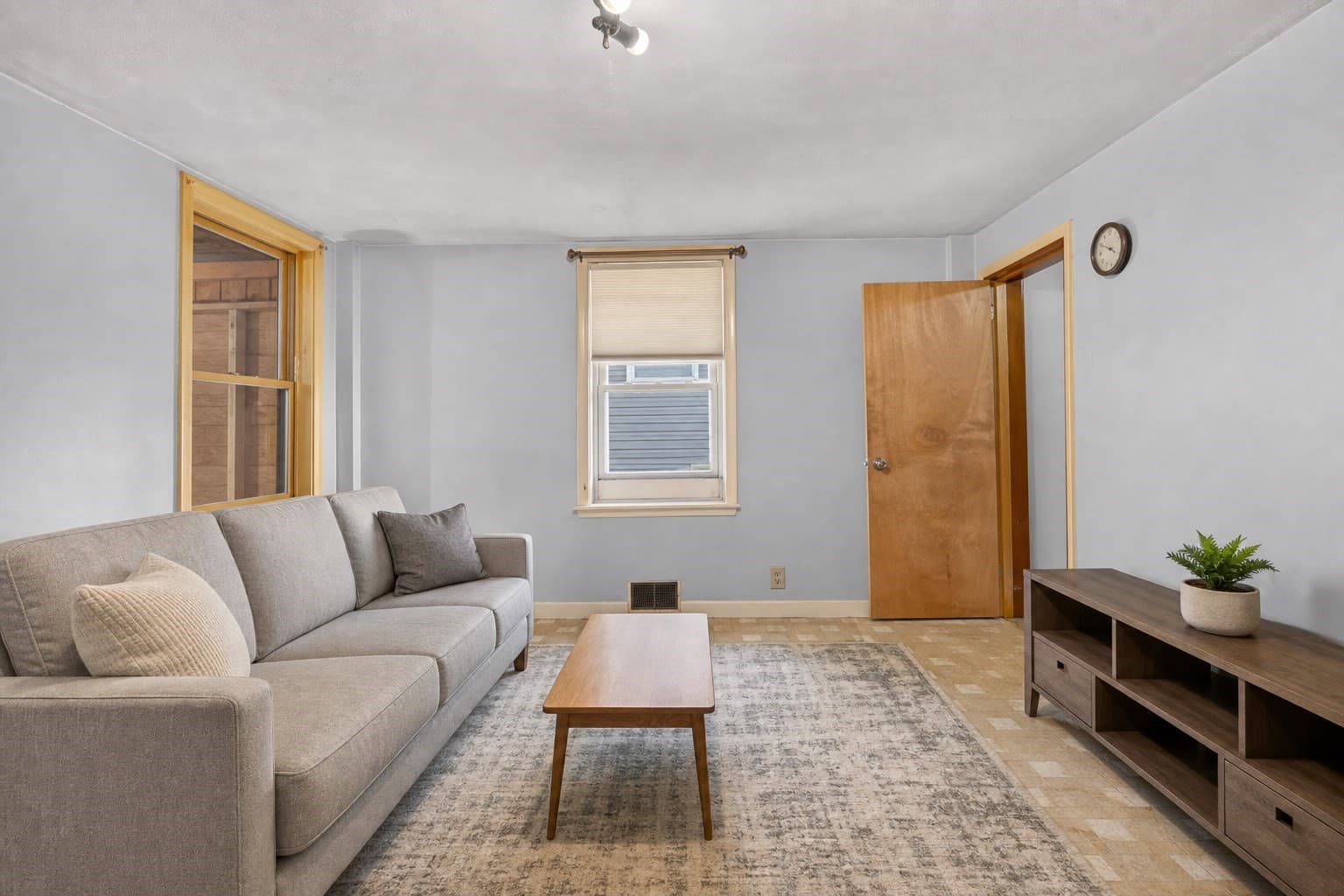 4 Family at 328-330 Cabot St, Beverly MA 01915, Beverly, photo 11 of 33