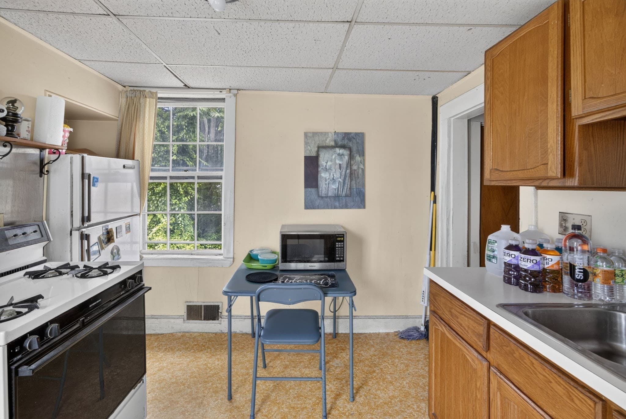 4 Family at 328-330 Cabot St, Beverly MA 01915, Beverly, photo 8 of 33