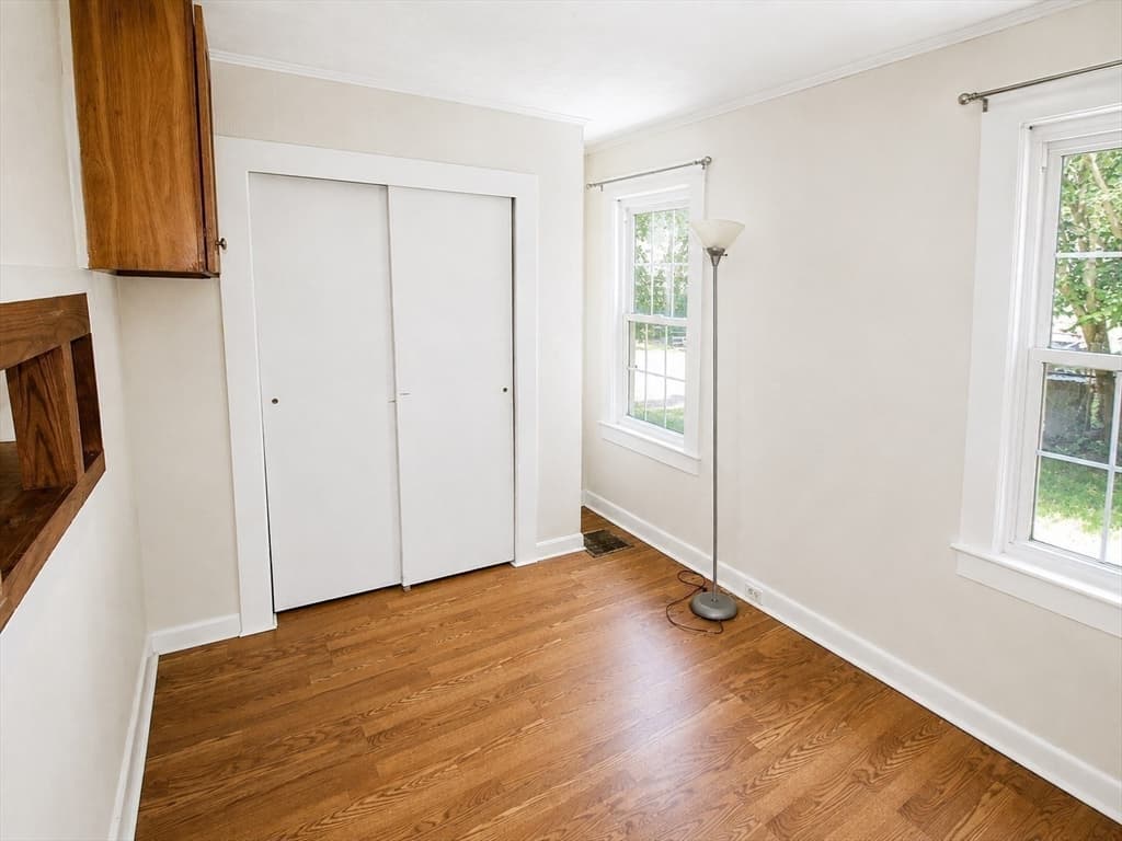 18 Bolton Pl, Bridgewater MA 02324 photo 6