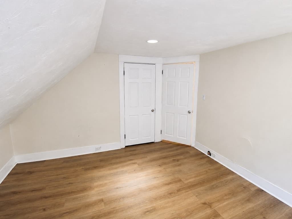 18 Bolton Pl, Bridgewater MA 02324 photo 11