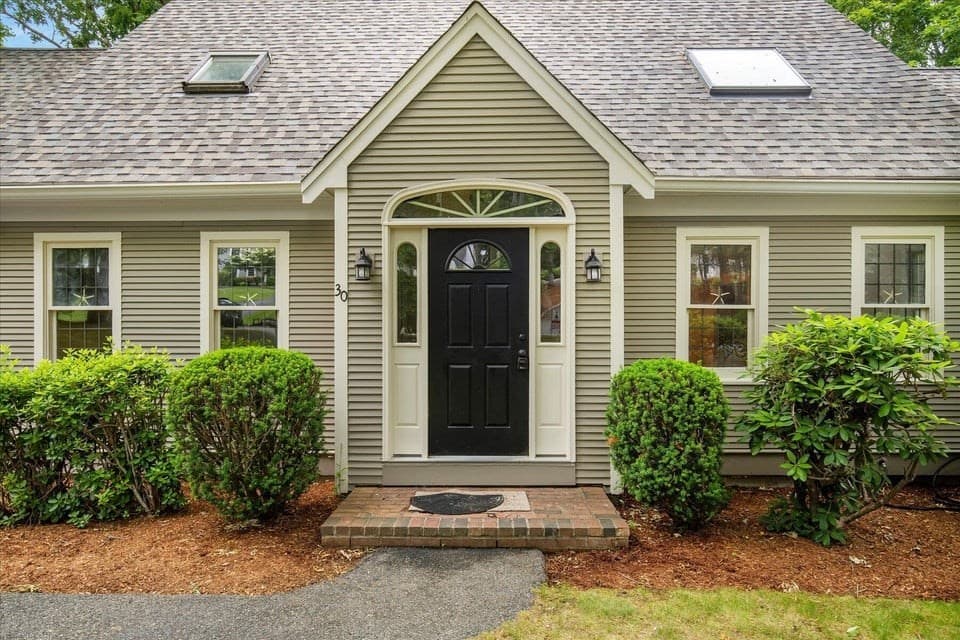 30 Currycomb Cir, Barnstable MA 02668 photo 3