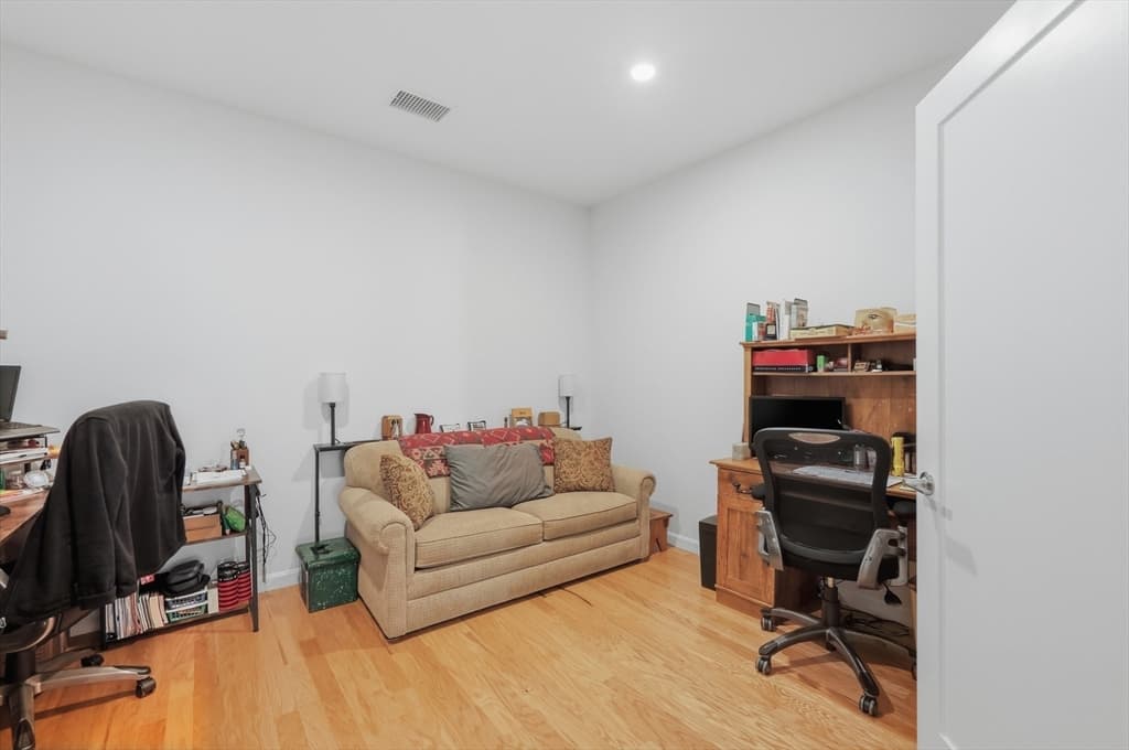 Condominium at 266 Monponsett # 1109, Halifax MA 02338, Halifax, photo 27 of 37