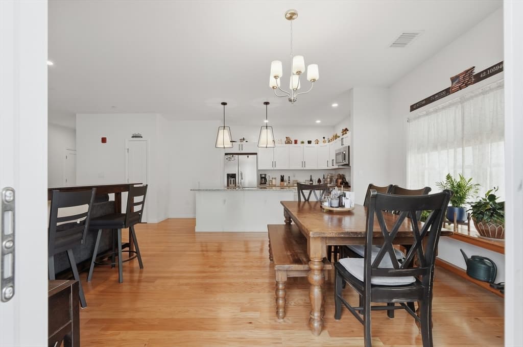 Condominium at 266 Monponsett # 1109, Halifax MA 02338, Halifax, photo 6 of 37
