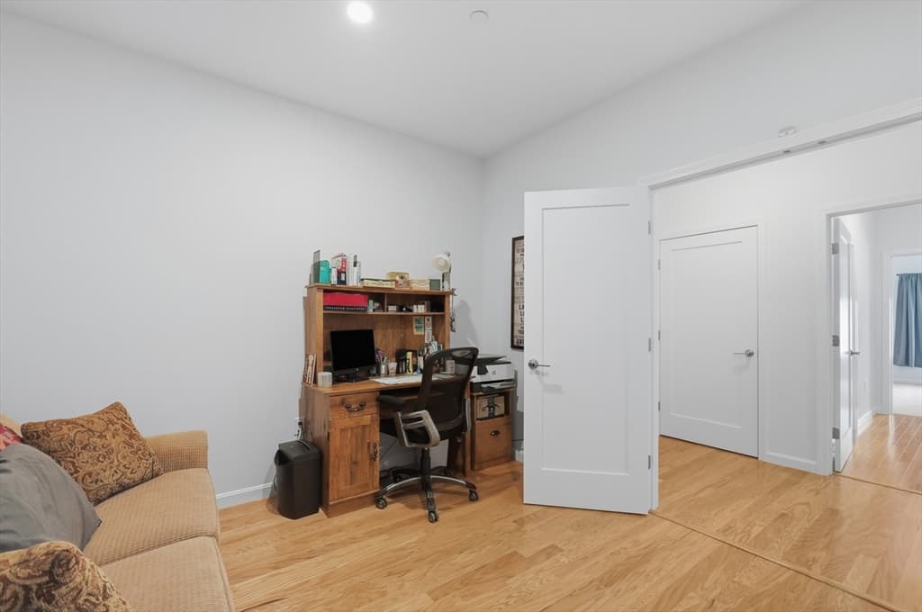 Condominium at 266 Monponsett # 1109, Halifax MA 02338, Halifax, photo 28 of 37
