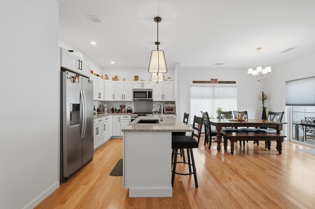 Condominium at 266 Monponsett # 1109, Halifax MA 02338, Halifax, photo 9 of 37