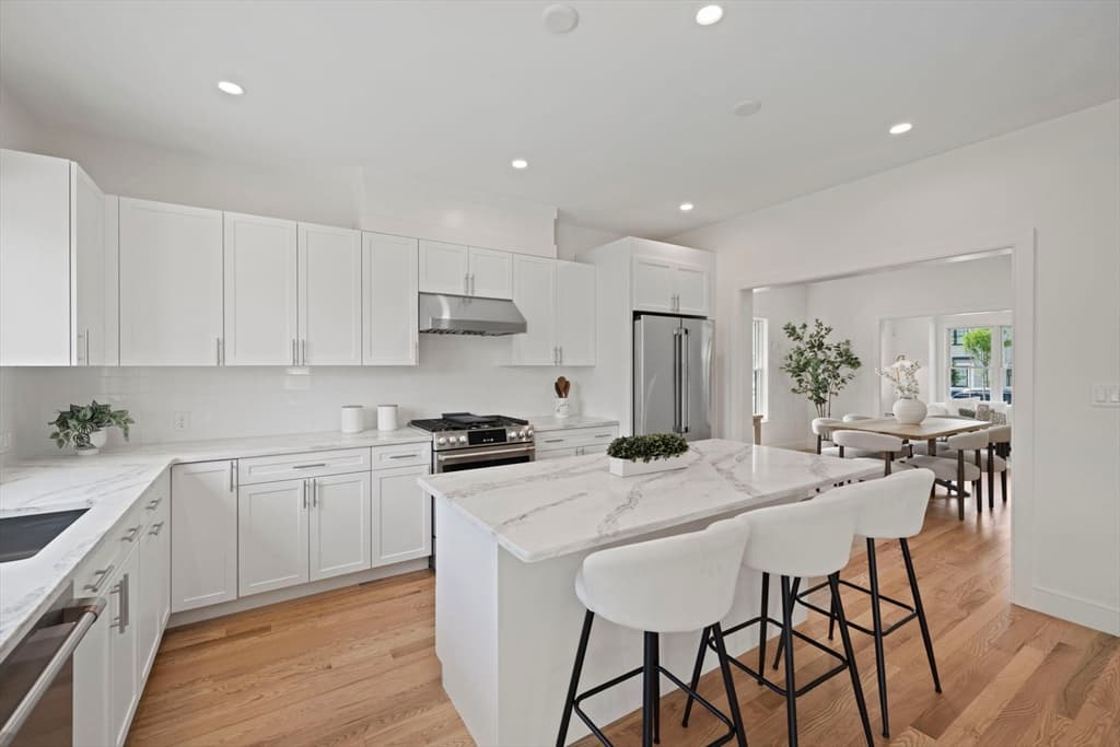 Single Family Residence at 712 Washington, Boston MA 02135, photo 11 of 31