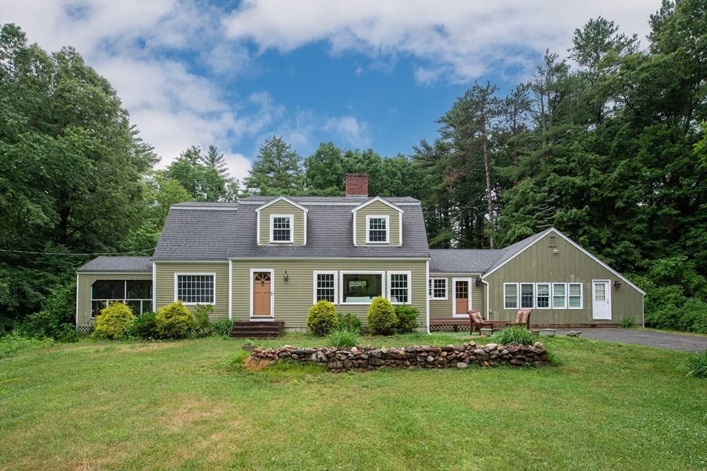 2 Pinehurst Dr, Boxford MA 01921