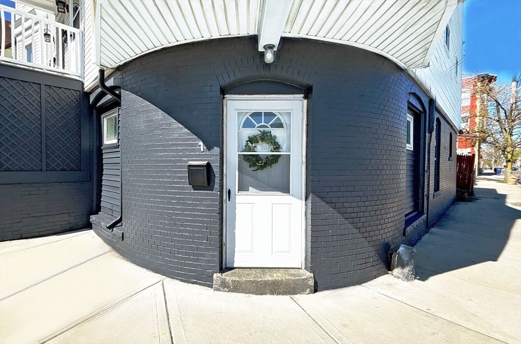 Condominium at 599 Beach St # 1, Revere MA 02151, Revere, photo 2 of 13