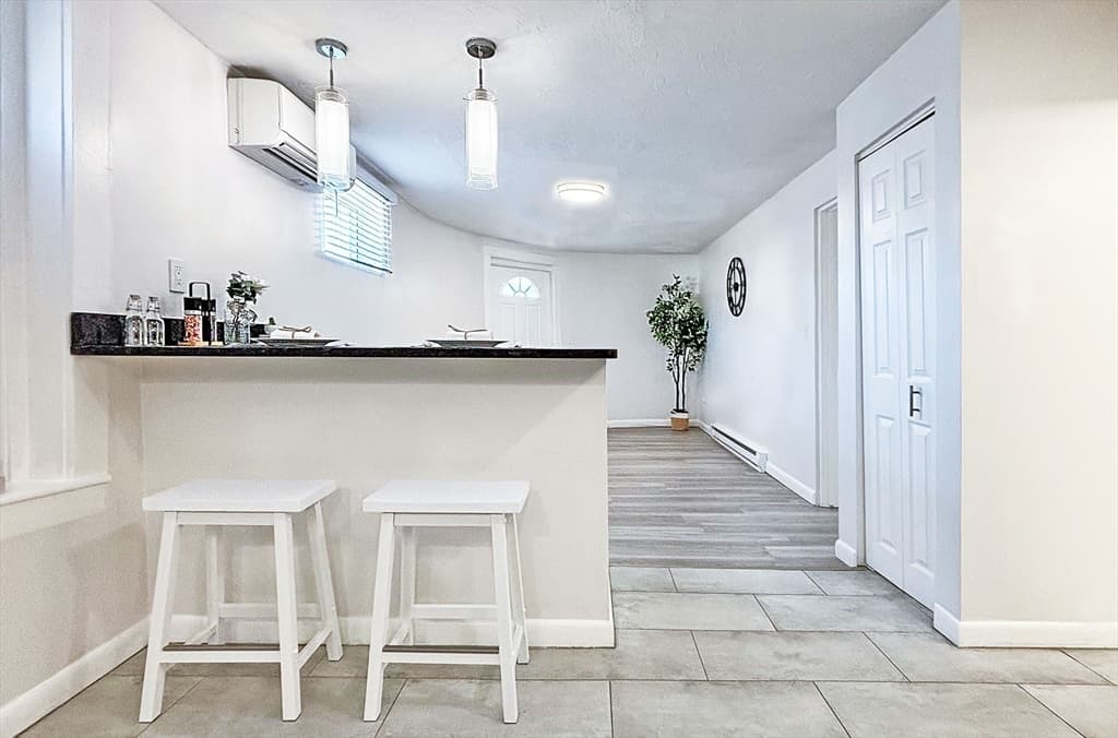 Condominium at 599 Beach St # 1, Revere MA 02151, Revere