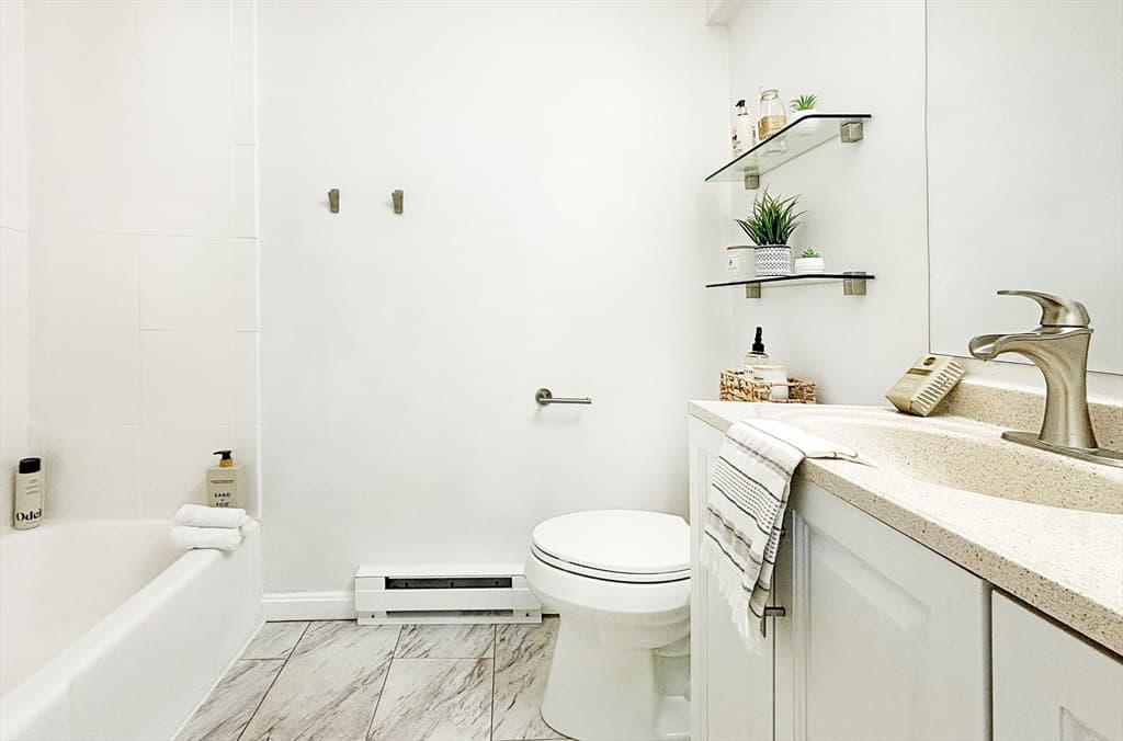 Condominium at 599 Beach St # 1, Revere MA 02151, Revere, photo 9 of 13