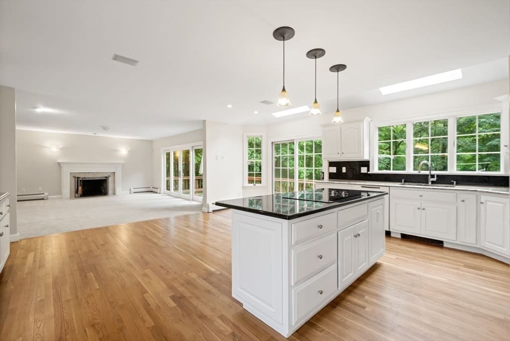 6 Old Harry Rd, Southborough MA 01772 photo 10