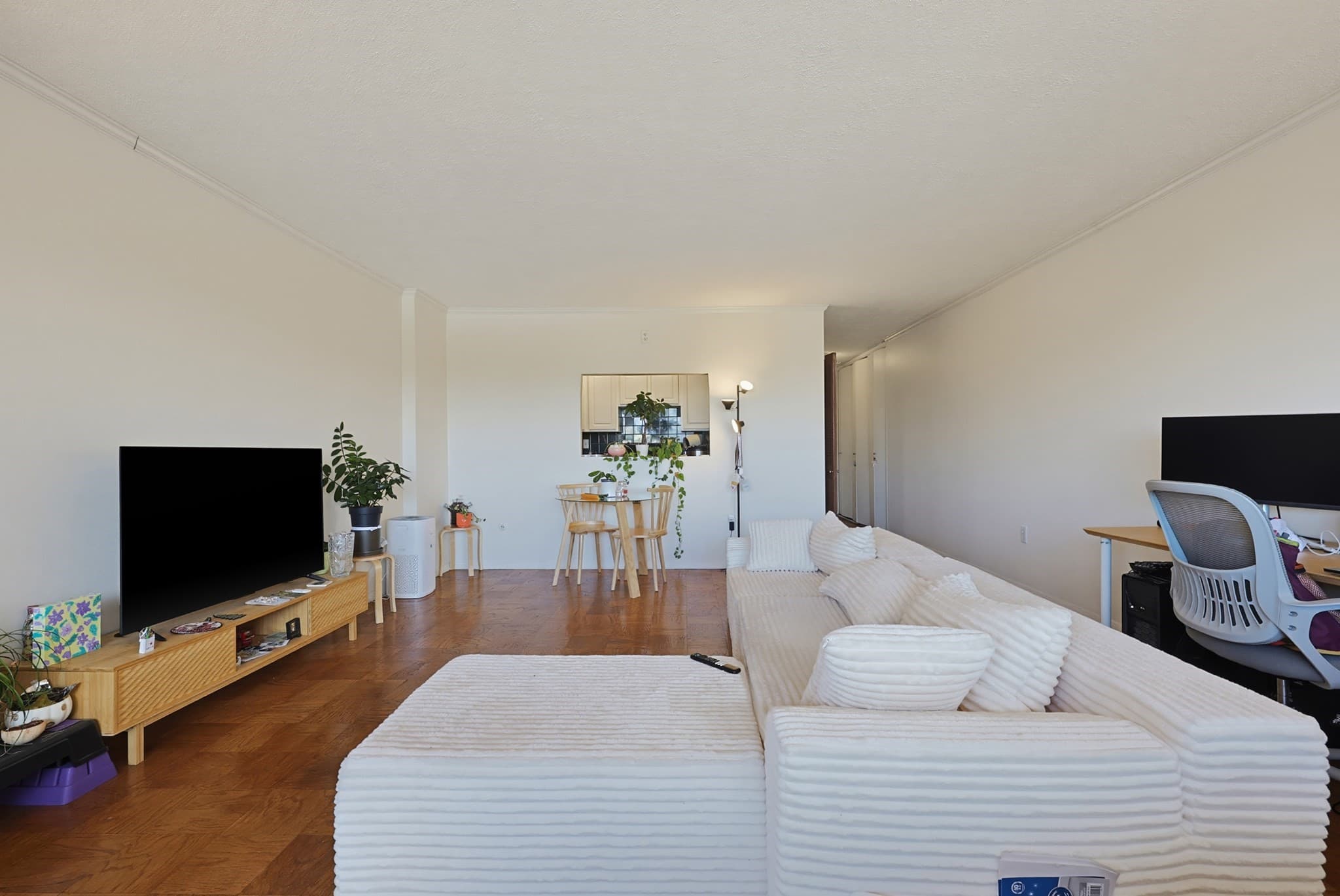 Condominium at 6 Whittier Pl # 7B, Boston MA 02114, photo 5 of 25