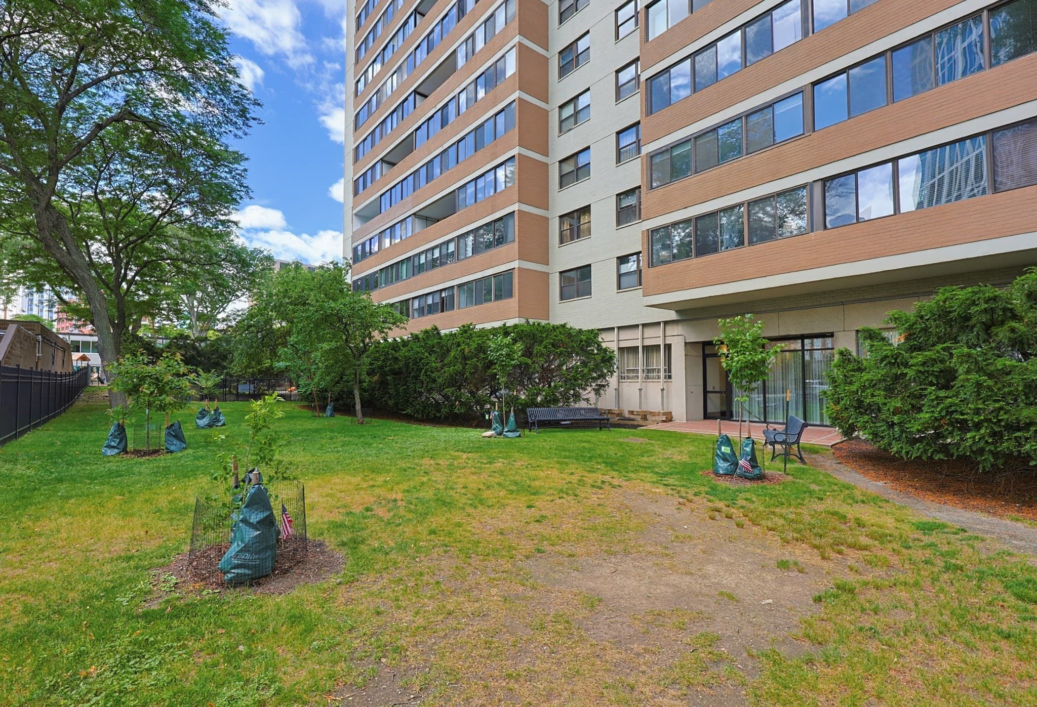 Condominium at 6 Whittier Pl # 7B, Boston MA 02114, photo 24 of 25