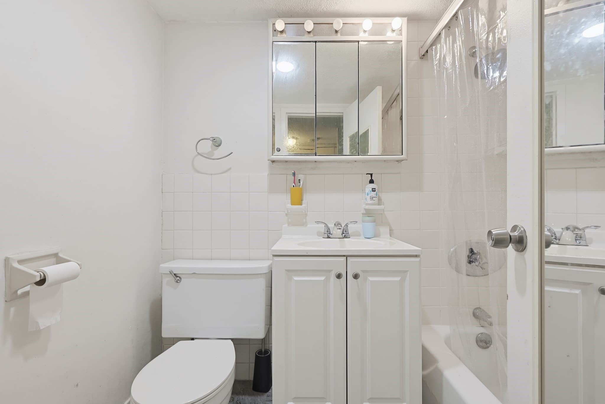 Condominium at 6 Whittier Pl # 7B, Boston MA 02114, photo 14 of 25