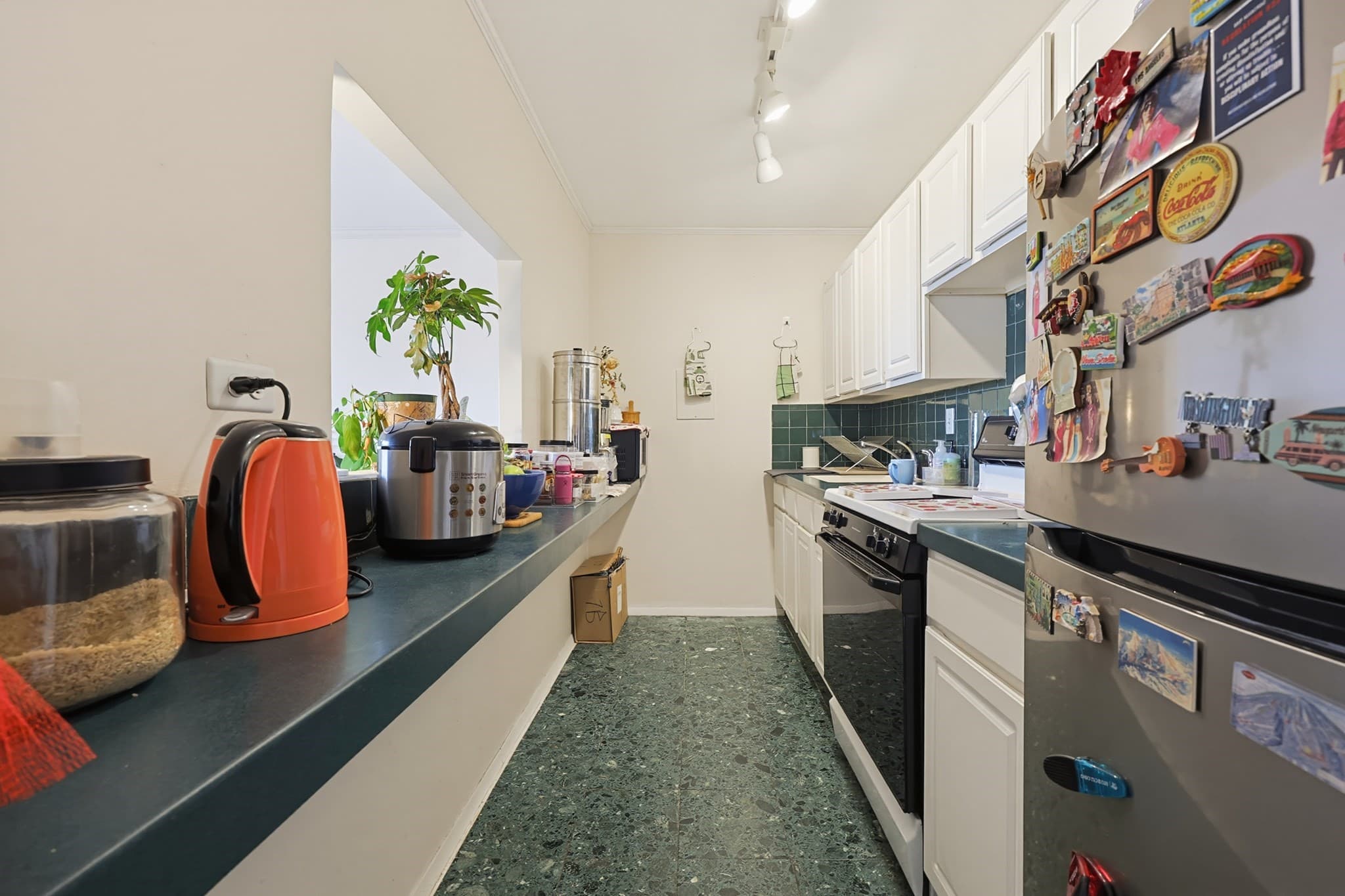 Condominium at 6 Whittier Pl # 7B, Boston MA 02114, photo 18 of 25