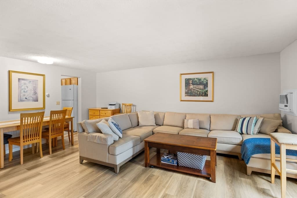 32 Pine Valley Dr # 50A, Falmouth MA 02556