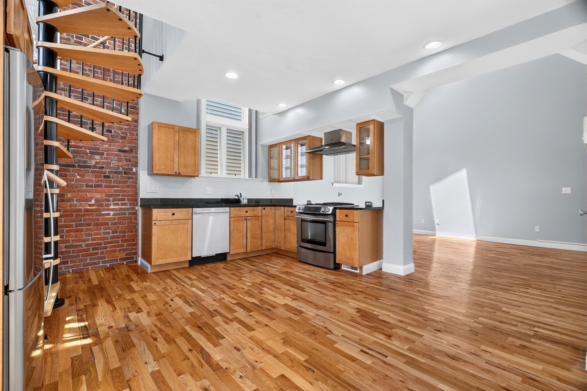 Condominium at 336 Saratoga St. # 1, Boston MA 02128, Boston, photo 22 of 37