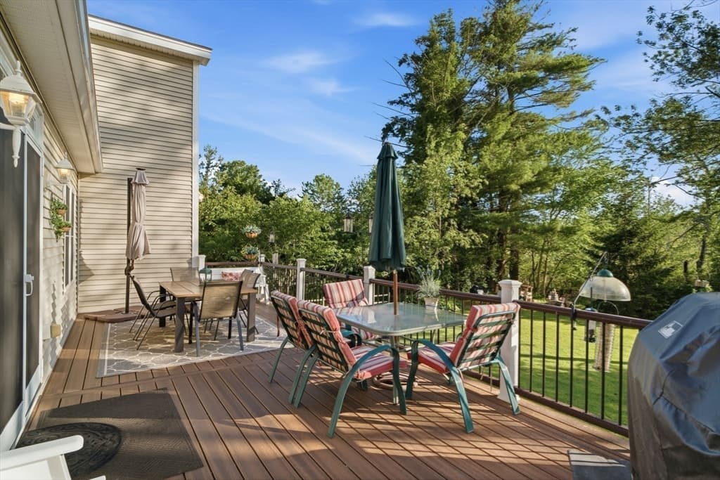 Single Family Residence at 33 Park Terrace, Dracut MA 01826, photo 31 of 42