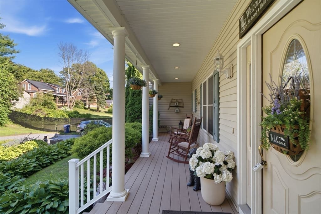 Single Family Residence at 33 Park Terrace, Dracut MA 01826, photo 4 of 42