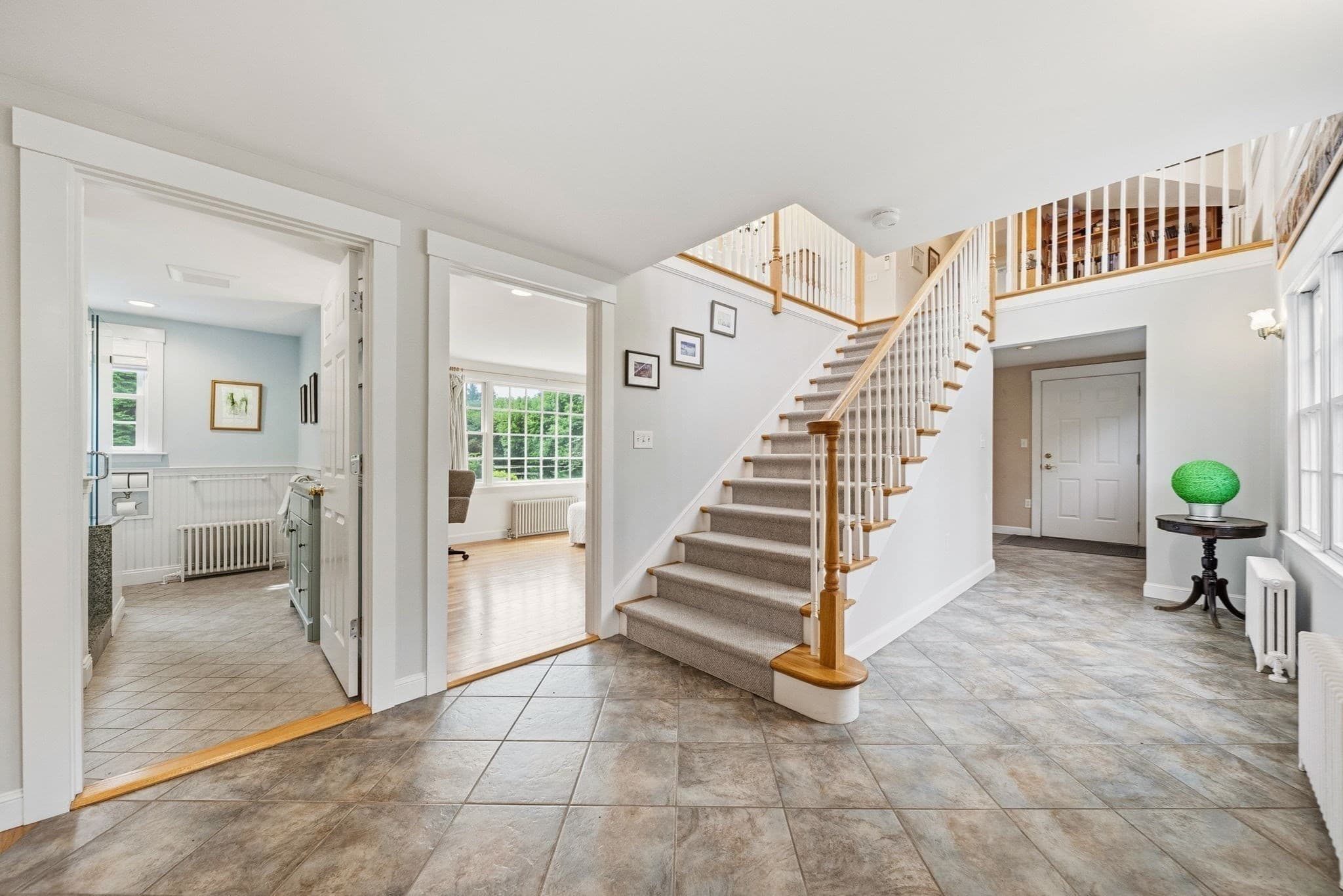 Single Family Residence at 28 S Mill St, Hopkinton MA 01748, photo 6 of 33