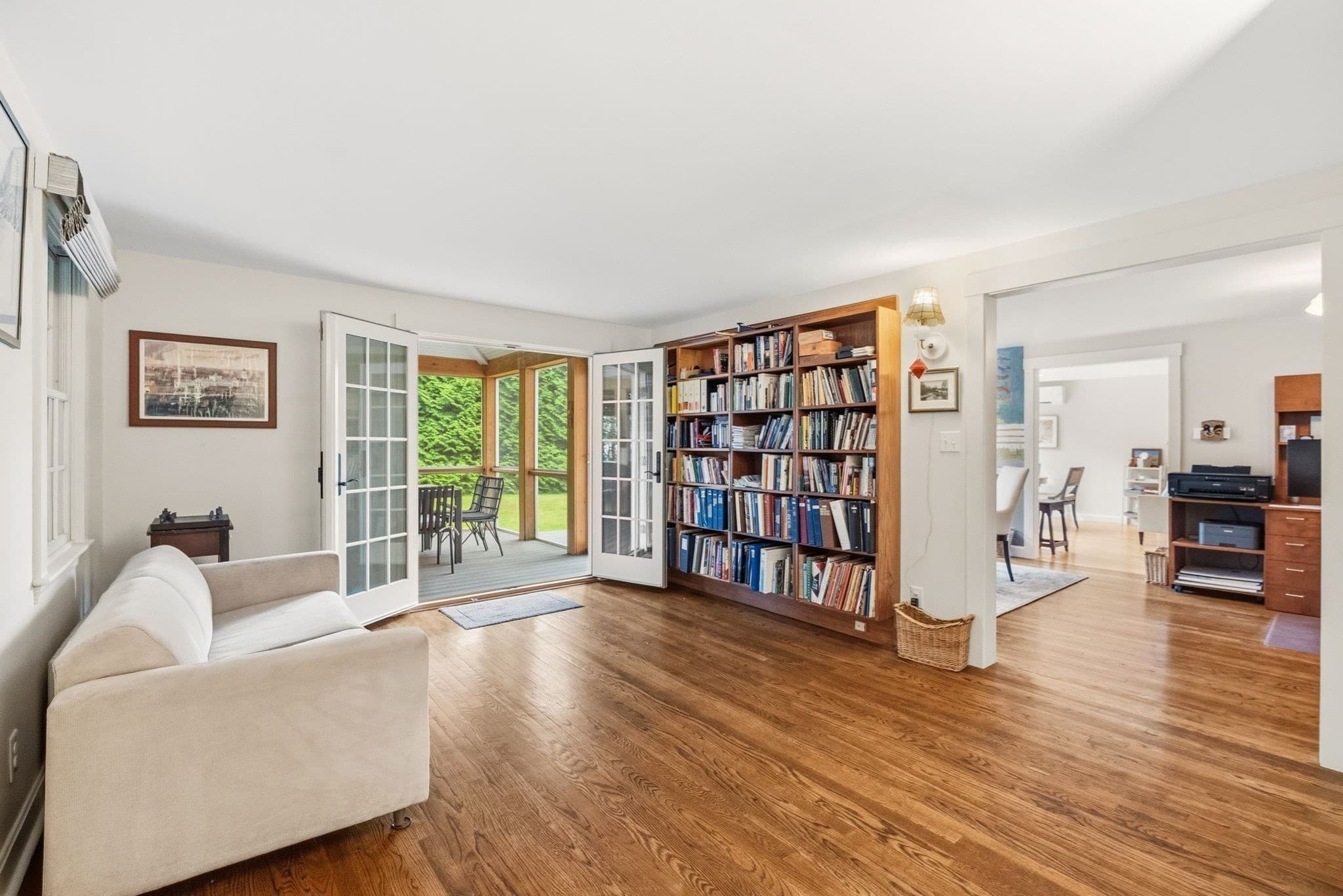 Single Family Residence at 28 S Mill St, Hopkinton MA 01748, photo 7 of 33
