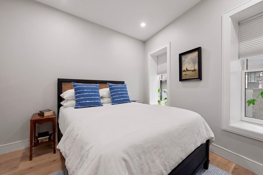 Condominium at 471 Hanover St # 2, Boston MA 02113, photo 6 of 12