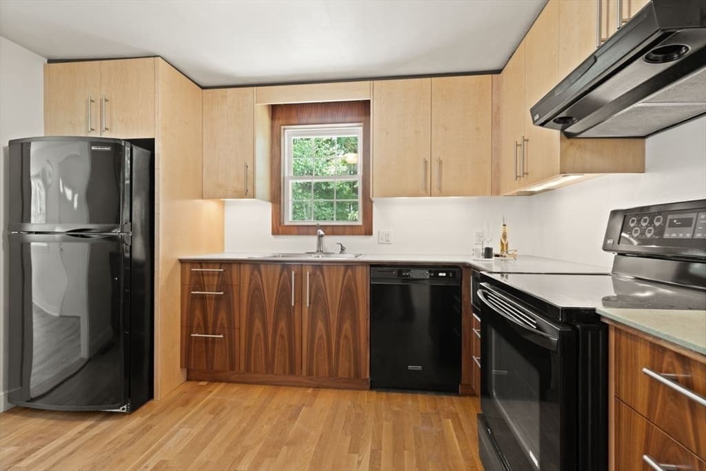 24 Pleasant Park Rd, Sharon MA 02067 photo 10