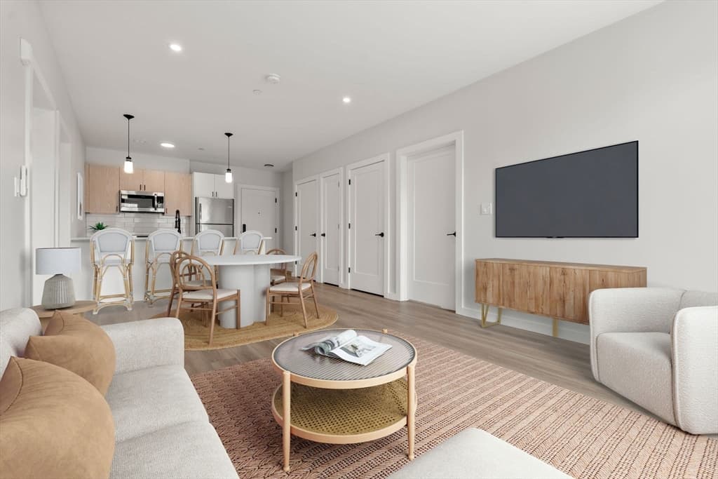 Condominium at 10 Somerset # 203, Winthrop MA 02152, Winthrop, photo 2 of 11