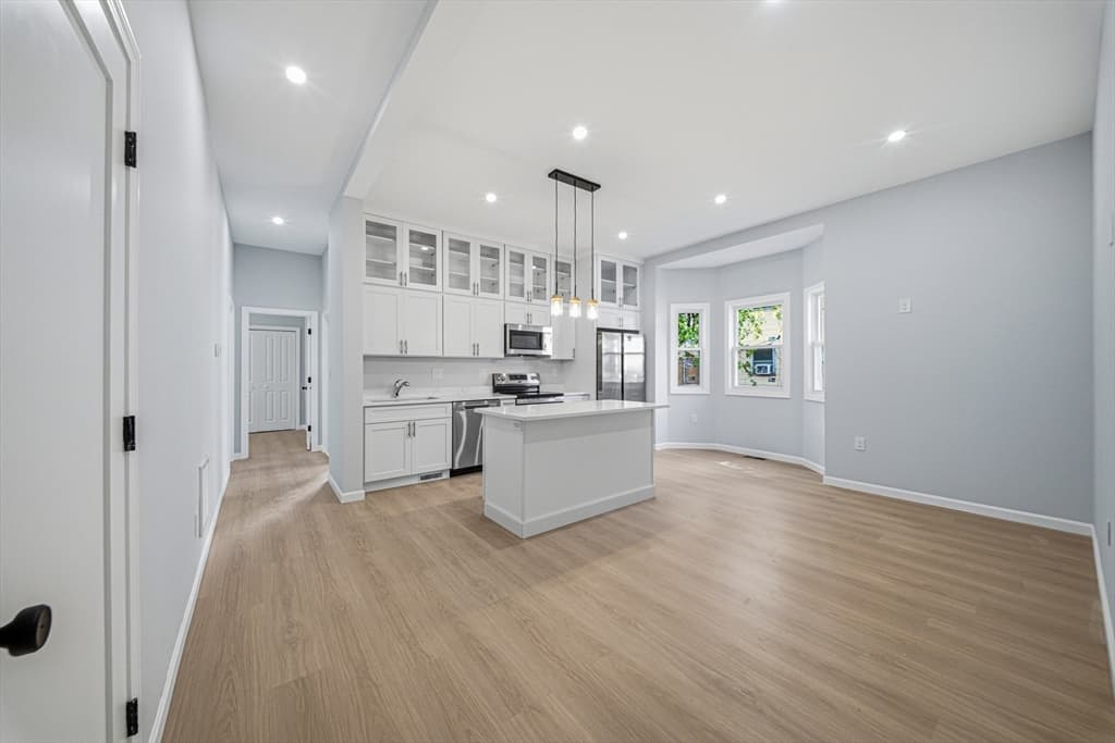 Condominium at 20 Wentworth St # 1, Boston MA 02124, photo 9 of 31