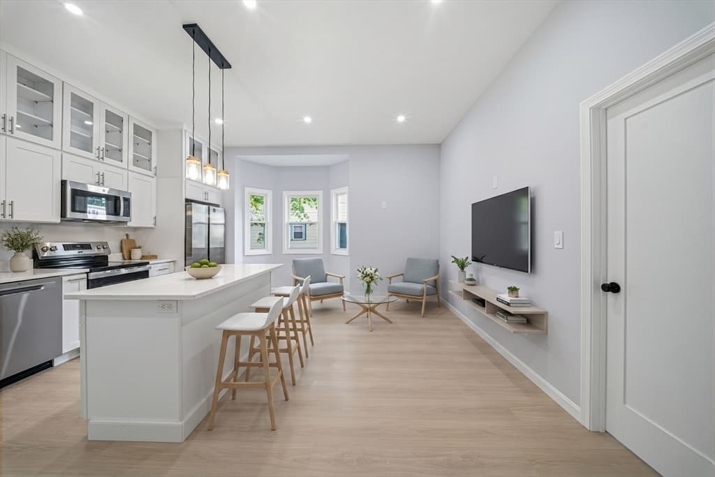 Condominium at 20 Wentworth St # 1, Boston MA 02124, photo 8 of 31