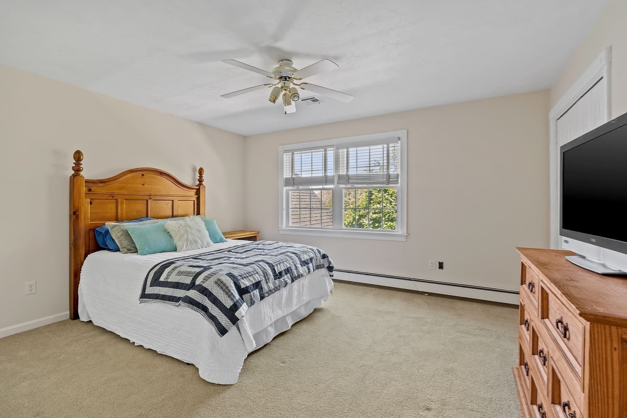 Equestrian at 117 South Street, Upton MA 01568, photo 17 of 42