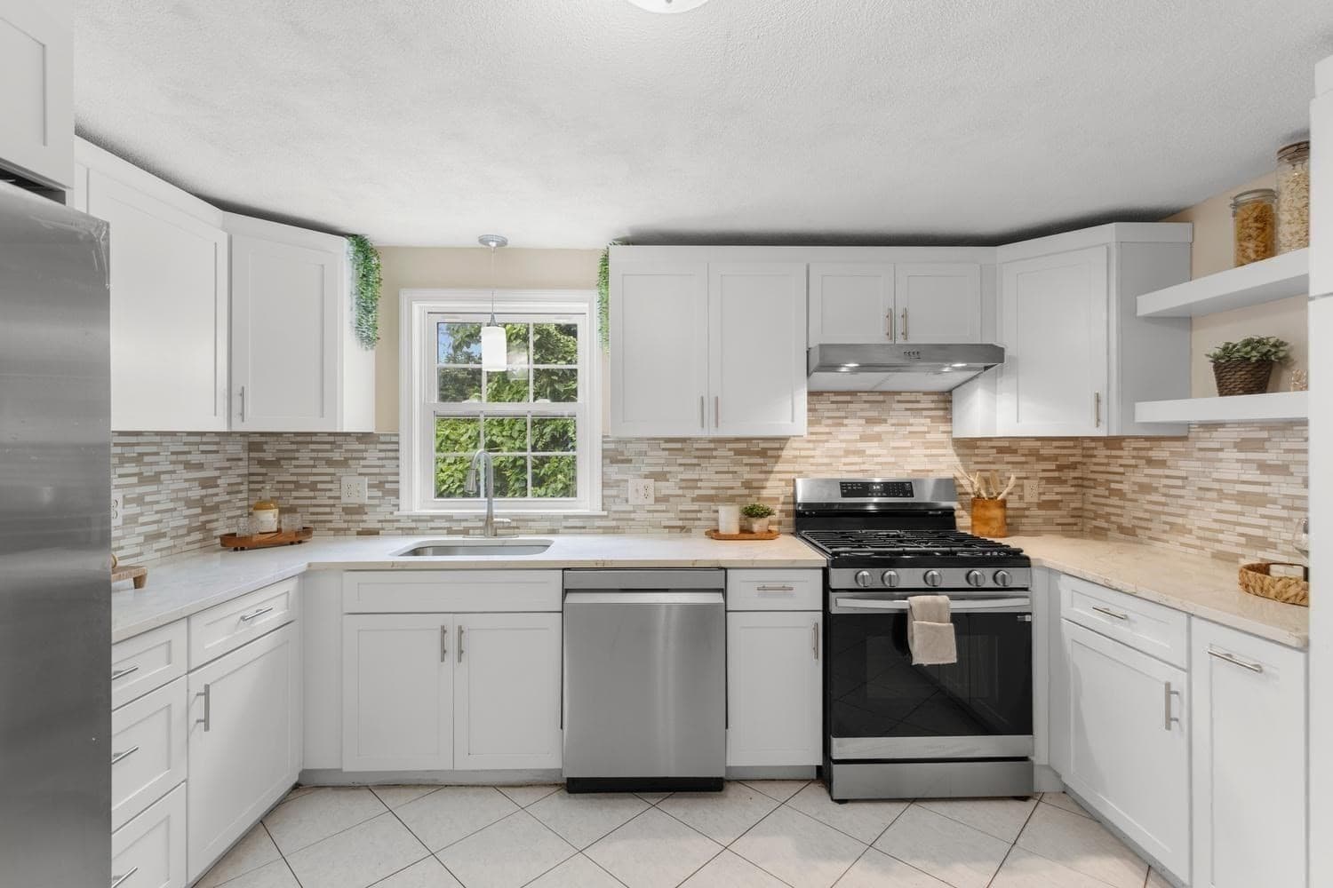 Single Family Residence at 70 Crescent Lane, Malden MA 02148, photo 10 of 34