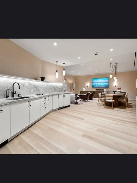 Condominium at 500 Atlantic Ave # 17S, Boston MA 02210, photo 22 of 28