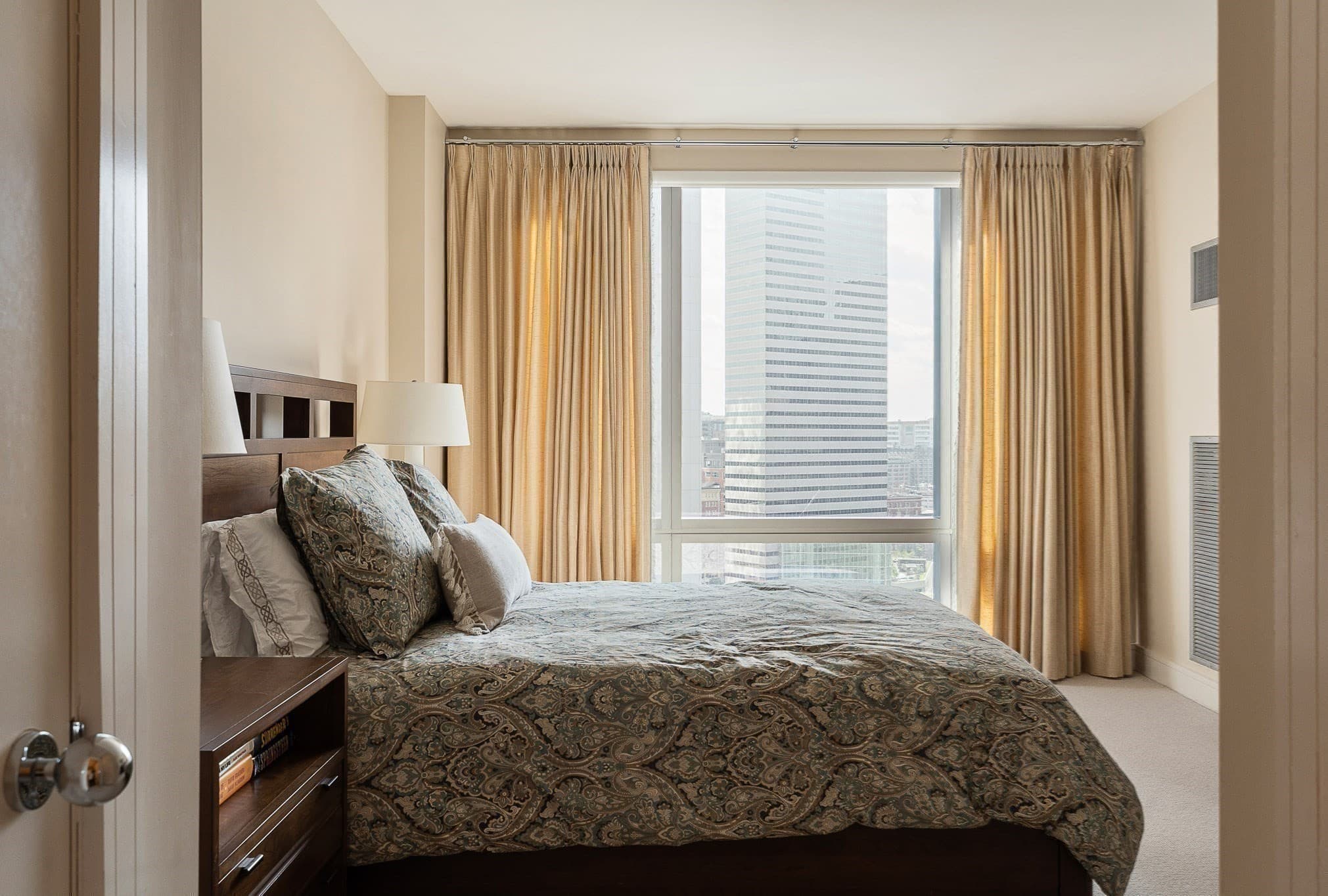 Condominium at 500 Atlantic Ave # 17S, Boston MA 02210, photo 14 of 28