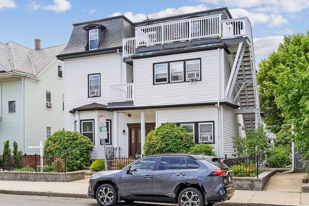 170 Highland Ave # 2, Somerville MA 02143 photo 4