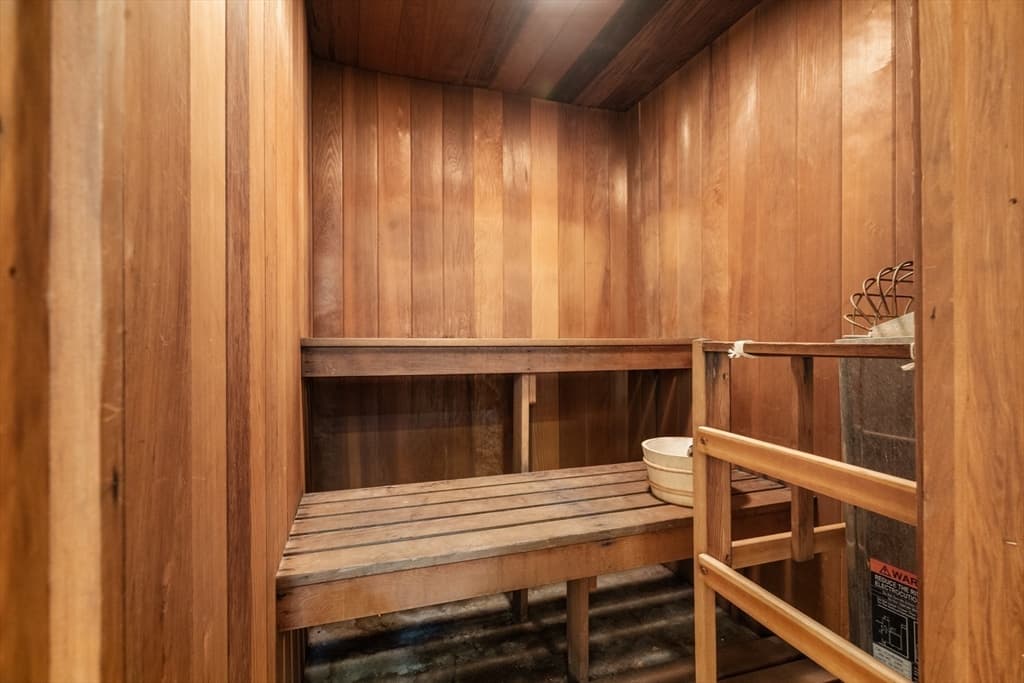 Condominium at 950 Massachusetts Ave # 514, Cambridge MA 02139, photo 16 of 18