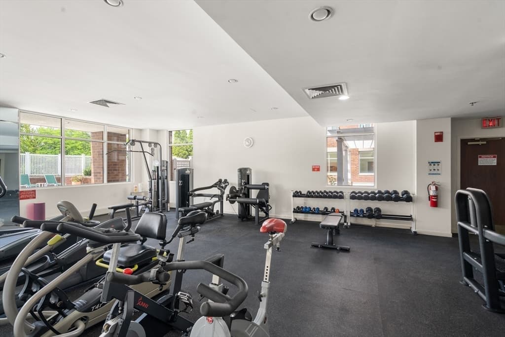 Condominium at 950 Massachusetts Ave # 514, Cambridge MA 02139, photo 14 of 18