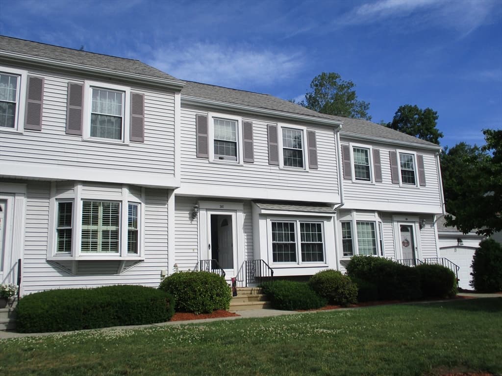 202 Heritage Ln # 202, Auburn MA 01501
