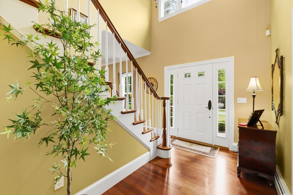 Single Family Residence at 4 Rileys Way, Dartmouth MA 02747, Dartmouth, photo 23 of 40