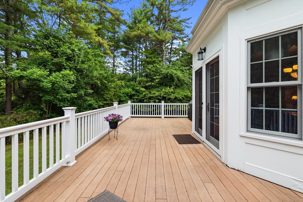 Single Family Residence at 4 Rileys Way, Dartmouth MA 02747, Dartmouth, photo 24 of 40