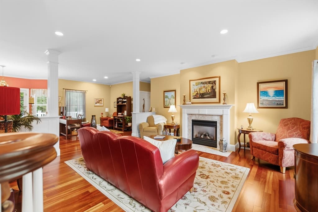 Single Family Residence at 4 Rileys Way, Dartmouth MA 02747, Dartmouth, photo 30 of 40